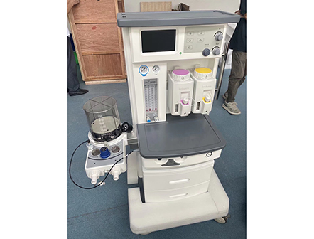 Adult Pediatric Use Medical Mobile Anesthesia Machines with Vaporizers