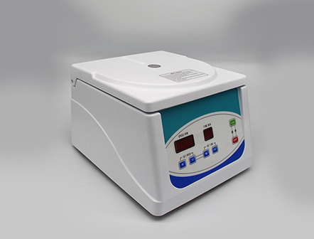 Benchtop 4000rpm Low Speed Laboratory Centrifuge Machine