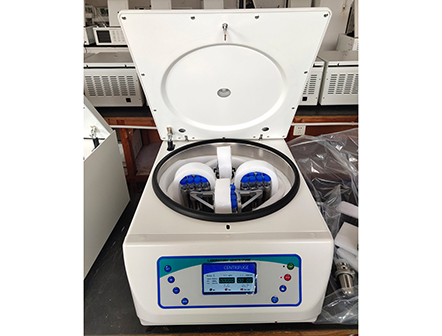 Large Capacity Benchtop 5000 rpm Low Speed Centrifuge Machine